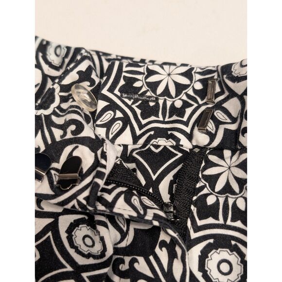 🖤 Chic Talbots Woman Black & White Medallion Stretch Cropped/Ankle Pants - 16W - Picture 6 of 7